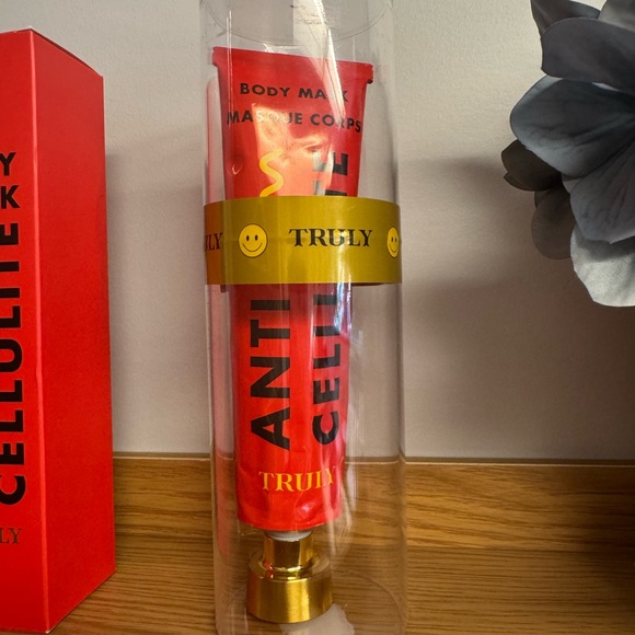 TRULY Anti-Cellulite Body Mask - Red and Gold - Picture 1 of 1